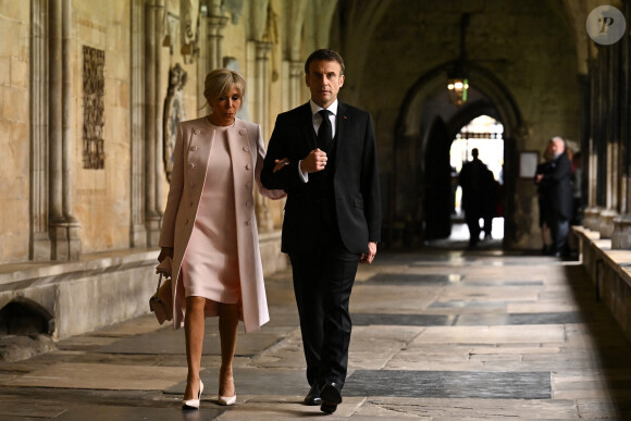 Les invités à la cérémonie de couronnement du roi d'Angleterre à l'abbaye de Westminster de Londres Le président le la République française Emmanuel Macron et sa femme Brigitte - Les invités arrivent à la cérémonie de couronnement du roi d'Angleterre à l'abbaye de Westminster de Londres, Royaume Uni, le 6 mai 2023 