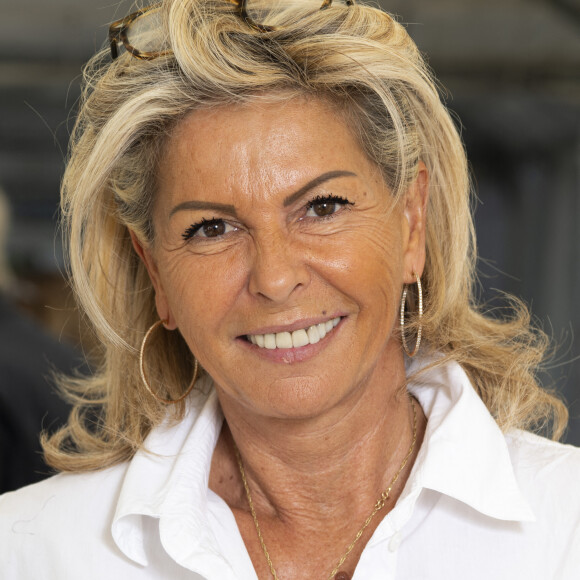 Exclusif - Caroline Margeridon - Festival des Livres et des Artistes organisé par l'association "Lecture pour Tous" engagée dans la lutte contre l'illettrisme au Mail Branly à Paris le 2 juillet 2022. © Pierre Perusseau / Jack Tribeca / Bestimage 