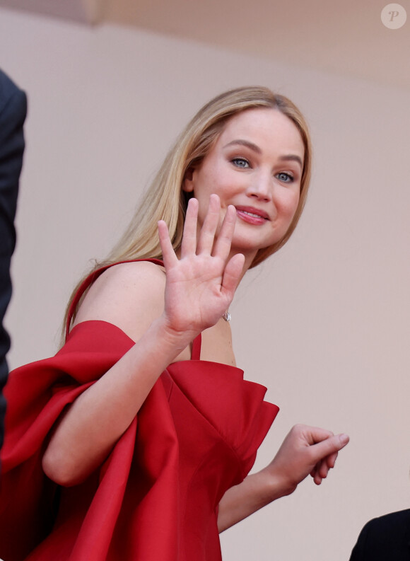 Jennifer Lawrence - Montée des marches du film « Anatomie d’une chute » lors du 76ème Festival International du Film de Cannes, au Palais des Festivals à Cannes. Le 21 mai 2023 © Jacovides-Moreau / Bestimage