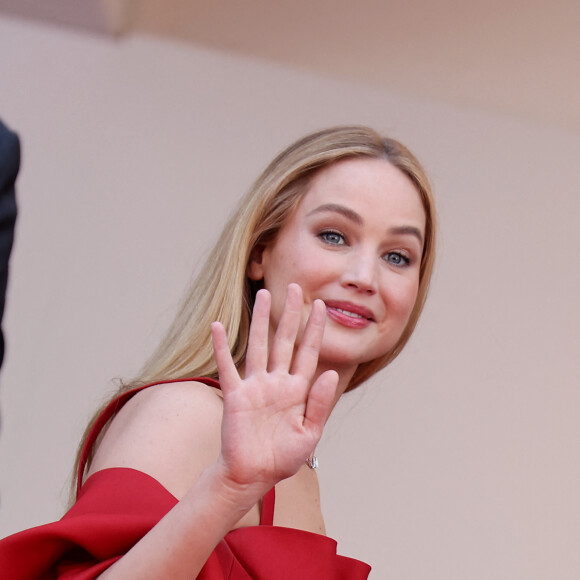 Jennifer Lawrence - Montée des marches du film « Anatomie d’une chute » lors du 76ème Festival International du Film de Cannes, au Palais des Festivals à Cannes. Le 21 mai 2023 © Jacovides-Moreau / Bestimage