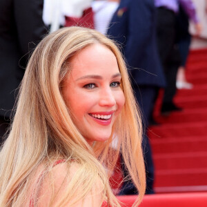 Jennifer Lawrence - Montée des marches du film « Anatomie d’une chute » lors du 76ème Festival International du Film de Cannes, au Palais des Festivals à Cannes. Le 21 mai 2023 © Jacovides-Moreau / Bestimage