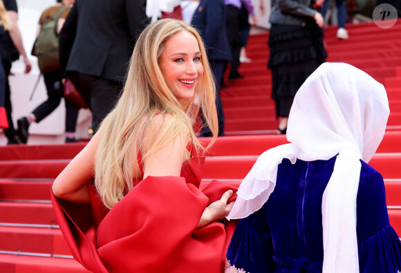 Jennifer Lawrence - Montée des marches du film « Anatomie d’une chute » lors du 76ème Festival International du Film de Cannes, au Palais des Festivals à Cannes. Le 21 mai 2023 © Jacovides-Moreau / Bestimage