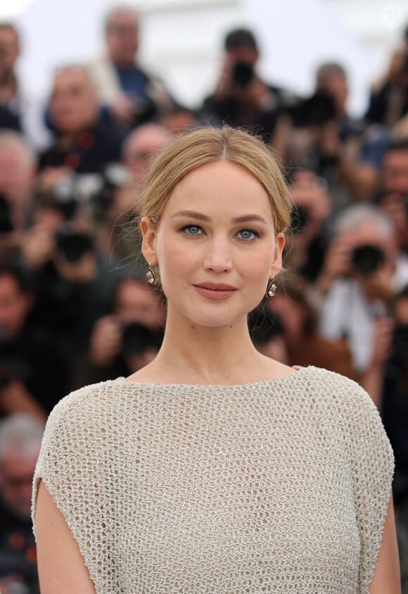 La productrice Jennifer Lawrence au photocall de "Bread and Roses" lors du 76ème Festival International du Film de Cannes, le 21 mai 2023. © Jacovides / Moreau / Bestimage