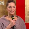 La sublime Marion Cotillard répond aux questions du journaliste de Canal+ sur le tapis rouge des César.