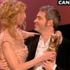 Laurence Vignon et Stéphane Brizé obtiennent le César de la Meilleure adaptation pour le film Mademoiselle Chambon. Sandrine Kiberlain leur remet ce prix.