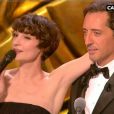 Jeanne Balibar investit la scène pour remettre - en chanson ! - le César de la Meilleur musique de film.