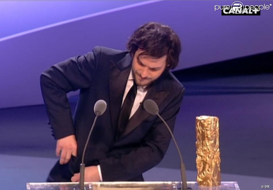 Gaspard Ulliel Le Premier Jour Du Reste De Ta Vie Marc-André Grondain reçoit un prix qui lui était décerné l'année passée
