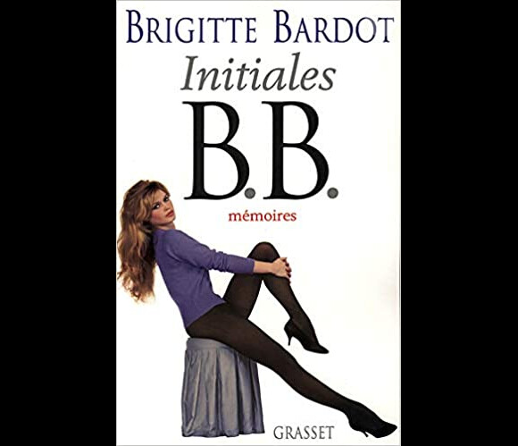 Couverture du livre autobiographique de Brigitte Bardot intitulé "Initiales B.B. : Mémoires" et paru en 1996 aux éditions "Grasset".
