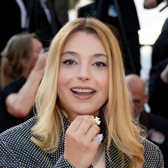 Samanta Cotta "Santa" - Montée des marches du film " Asteroid City " lors du 76ème Festival International du Film de Cannes, au Palais des Festivals à Cannes. Le 23 mai 2023 © Jacovides-Moreau / Bestimage