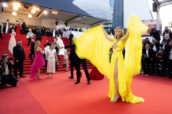 Heidi Klum - Montée des marches du film " La passion de Dodin Bouffant " lors du 76ème Festival International du Film de Cannes, au Palais des Festivals à Cannes. Le 24 mai 2023 © Jacovides-Moreau / Bestimage 
