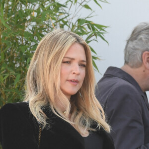 Elle est enceinte de son deuxième enfant.
Virginie Efira (enceinte) arrive au photocall ddu film "L'amour et les forêts" lors du 76ème Festival International du Film de Cannes, France, le 24 mai 2023. © Lionel Urman/Panoramic/Bestimage