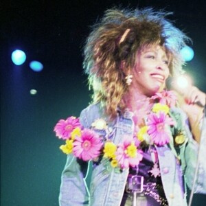Tina Turner lors de sa tournée à Cologne, le 1er mai 1985 - Le documentaire de "Tina" de HBO, diffusé le 27 mars 2021, retrace la vie et la carrière de Tina Turner. Le 1er mai 1985. 