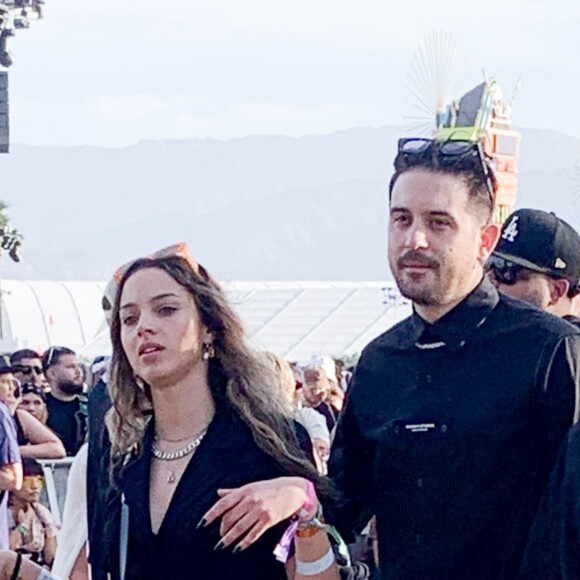 Depuis le mois de février 2023, Jenaye et G-Eazy ne se quittent plus
Exclusif - Jenaye Noah et son compagnon G-Eazy font un passage au festival de Coachella à Indio le 23 avril 2023.