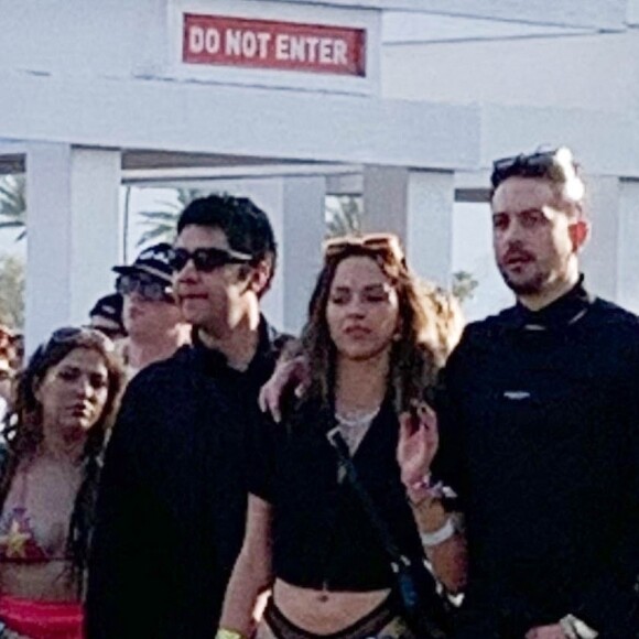 Exclusif - Jenaye Noah et son compagnon G-Eazy font un passage au festival de Coachella à Indio le 23 avril 2023.