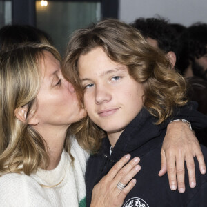 Exclusif - Sarah et son fils Roman Lavoine - Cocktail Chez Marc'O pendant la première édition du parcours Off Vendôme du 24 au 26 mars 2022 autour de la Place Vendôme à Paris le 24 mars 2022.  © Jack Tribeca / Bestimage 