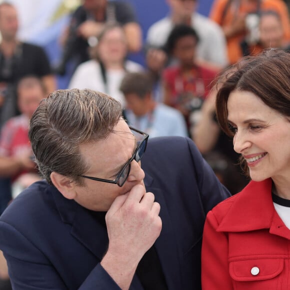 Benoît Magimel et Juliette Binoche au photocall de "La Passion de Dodin Bouffant" lors du 76ème Festival International du Film de Cannes, France, le 25 mai 2023. © Jacovides-Moreau/Bestimage