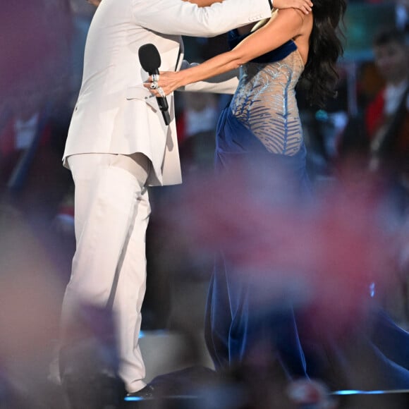 Lang Lang et Nicole Scherzinger au concert du couronnement du roi et de la reine dans l'enceinte du château de Windsor, Royaume Uni, le 7 mai 2023.