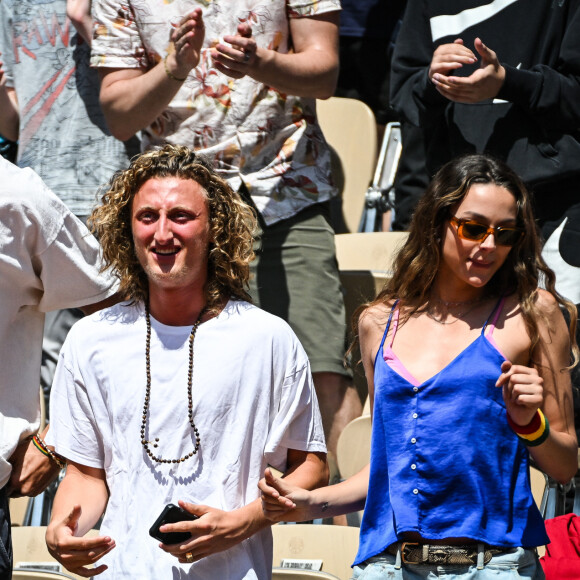 Trois des cinq enfants de Yannick Noah étaient là pour la journée spéciale organisée en son honneur.
Joakim Noah, Jenaye Noah et Joalukas Noah - Concert de Yannick Noah lors des internationaux de France de Tennis de Roland Garros 2023 à Paris. © Matthieu Mirville/Bestimage 