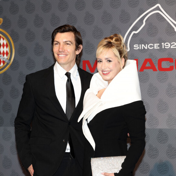 Jazmin a pris la pose avec plaisir en amoureux durant le photocall
Jazmin Grace Grimaldi et son compagnon Ian Mellencamp - Dîner de gala du 80ème Grand Prix de Formule 1 de Monaco remporté par le pilote Red Bull M. Verstappen, à Monaco le 28 mai 2023. La soirée s'est déroulé dans la Salles des Etoiles du Sporting Monte-Carlo. © Claudia Albuquerque/Bestimage