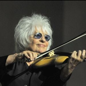 Catherine Lara en concert au Palais des Sports à Paris