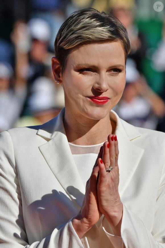 La princesse Charlene de Monaco - La famille princière de Monaco assiste à la finale homme du tournoi Rolex Monte Carlo Masters 2023 à Roquebrune-Cap-Martin le 16 avril 2023. En s'imposant devant Holger Rune, Andrey Rublev a décroché son tout premier Masters 1000. © Bruno Bebert/Bestimage 