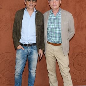 Pascal Elbe et Gilles Cohen au Village Roland Garros lors des Internationaux de France de tennis de Roland Garros 2023, à Paris, France, le 30 mai 2023. © Moreau-Jacovides/Bestimage