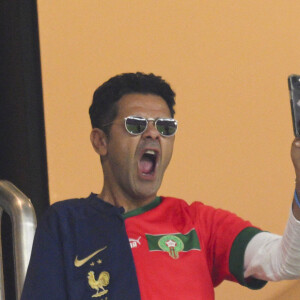 Jamel Debbouze - Les célébrités assistent au match de demi-finale "France - Maroc" lors de la Coupe du Monde 2022 au Qatar (FIFA World Cup Qatar 2022), le 14 décembre 2022. © JB Autissier / Panoramic / Bestimage