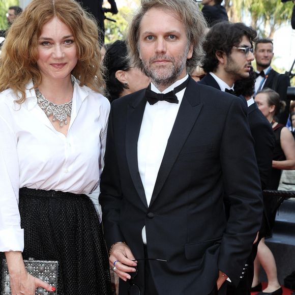 La photo idéale pour souhaiter une bonne semaine à ses abonnés !
Marine Delterme et son mari Florian Zeller - Montée des marches du film " Triangle of Sadness (Sans filtre) " lors du 75ème Festival International du Film de Cannes. Le 21 mai 2022 © Dominique Jacovides / Bestimage