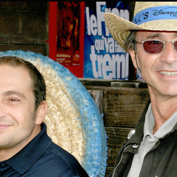 Archives - Patrick Timsit et Thierry Lhermitte Avant Premiere du film ' L'Americain ' a Disney Village .