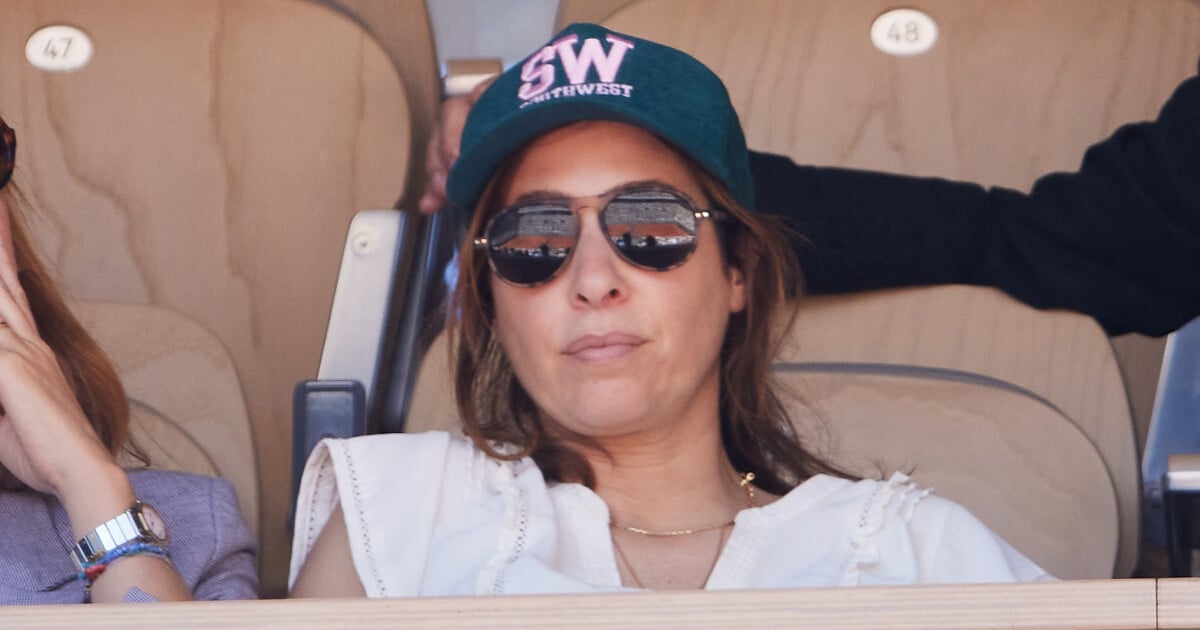 Léa Salamé à Roland Garros Moment Hors Du Temps Avec Son Fils Gabriel Et Son Beau Fils 