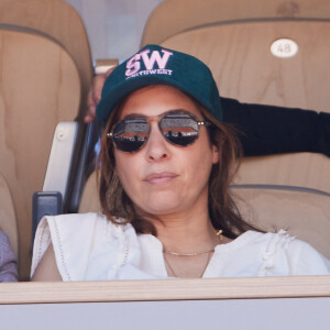 Léa Salamé a emmené sa petite famille assister à un match de tennis.
Léa Salamé dans les tribunes de Roland-Garros, avec son fils Gabriel et son beau-fils Alexandre, à Paris.
© Jacovides-Moreau / Bestimage