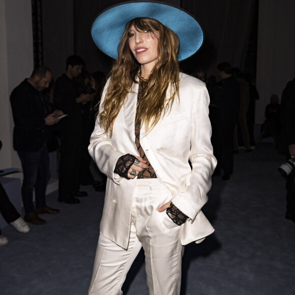 Lou Doillon - Front Row du défilé Jean-Paul Gaultier (JPG) x Haider Ackermann "Collection Haute Couture Printemps/Eté 2023" lors de la Fashion Week de Paris (PFW), le 25 janvier 2023. No web pour la Belgique et la Suisse.