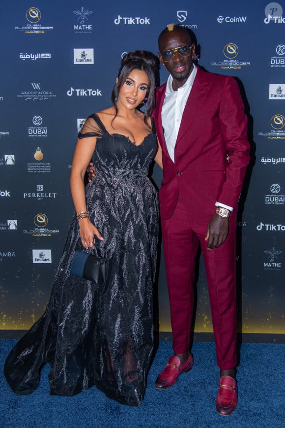 Mamadou Sakho et sa femme Majda - Cérémonie de la 13ème édition des Globe Soccer Awards 2022 (Dubaï d'or) à Dubaï le 17 novembre 2022. © Nicolas Briquet / Bestimage