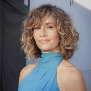 Un créateur sonore, musicien et chanteur avec qui elle est mariée depuis 2006.
Exclusif - Cécile de France pose en marge de sa venue sur l'émission "C à vous" lors du 76ème Festival International du Film de Cannes le 22 mai 2023. © Jack Tribeca / Bestimage