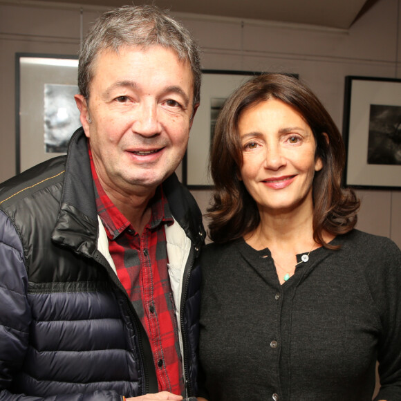 Mais Valérie Karsenti et Frédéric Bouraly ne sont jamais tombés amoureux l'un de l'autre dans la vraie vie.
Exclusif - Frédéric Bouraly et Valérie Karsenti - Soirée pour la 300ème du spectacle "Ca fait du bien" de N. Roz au théâtre des Mathurins à Paris, le 19 novembre 2018. © Denis Guignebourg/Bestimage