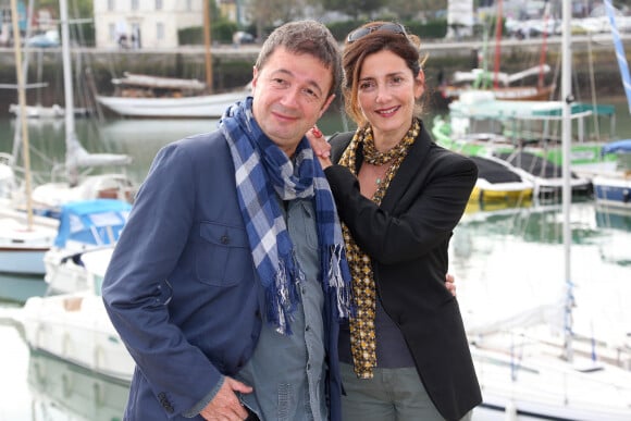 Valérie Karsenti et Frédéric Bouraly - Photocall de "Scène des ménages" au 14e Festival de la Fiction TV de la Rochelle en 2012