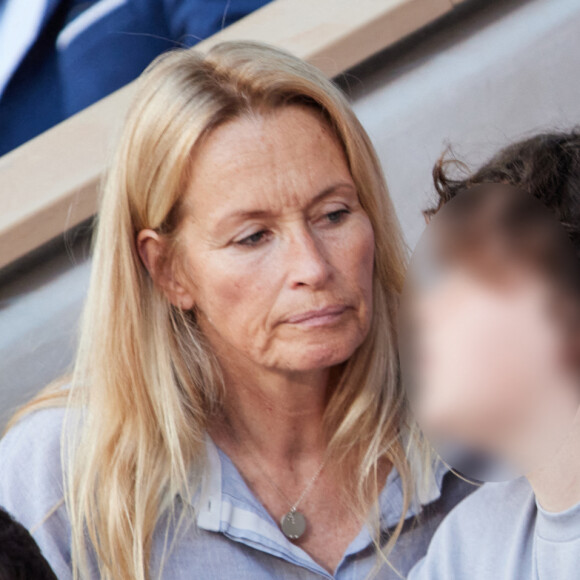 Estelle Lefébure et son fils Giuliano Ramette en tribunes lors des Internationaux de France de tennis de Roland Garros 2023, à Paris, le 6 juin 2023. © Jacovides-Moreau/Bestimage