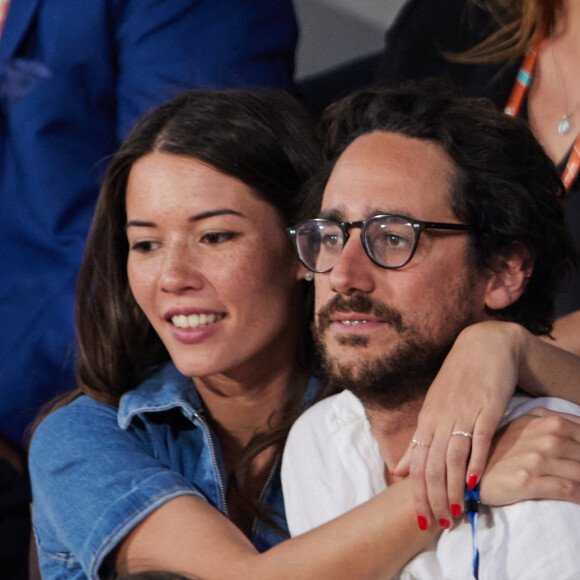 Thomas Hollande avec sa femme Emilie - Tribunes lors des Internationaux de France de tennis de Roland Garros 2023, à Paris, le 6 juin 2023. © Jacovides-Moreau/Bestimage