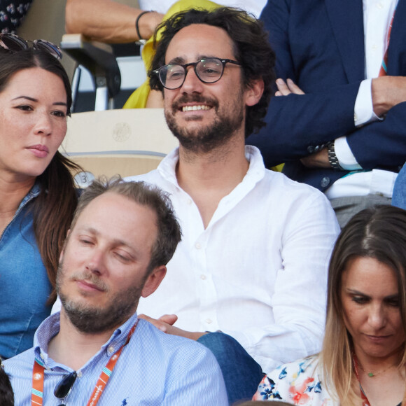 Thomas Hollande avec sa femme Emilie Broussouloux - Tribunes lors des Internationaux de France de tennis de Roland Garros 2023, à Paris, le 6 juin 2023. © Jacovides-Moreau/Bestimage