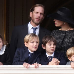 Depuis l'année de leur mariage, Andréa et Tatiana ont eu trois enfants, Sacha, India et Maximilian.
Andrea Casiraghi et Tatiana Santo Domingo avec India, Sacha, Raphaël Elmaleh et Maximilian lors de la Fête Nationale de la principauté de Monaco, le 19 novembre 2022. © Claudia Albuquerque/Bestimage 