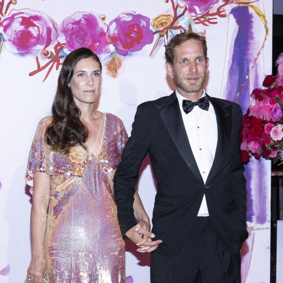 Andrea Casiraghi fête ses 39 ans ce jeudi aux côtés de sa femme Tatiana.
Andrea Casiraghi et Tatiana Santo Domingo lors du Bal de la Rose au Sporting Club de Monaco en faveur de la Fondation Princesse Grace. © Cyril Moreau / Pool Monaco / Bestimage 