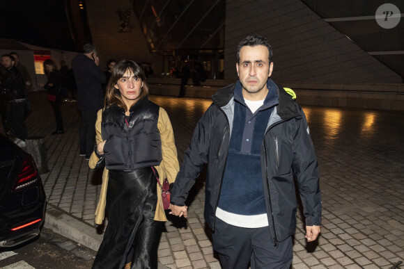 Exclusif - Jonathan Cohen et sa compagne Giulietta Canzani Mora Dj Piu Piu (enceinte) - Les célébrités au concert de Jay Z à la fondation Louis Vuitton à Paris, France, le 14 avril 2023. © Da Silva-Perusseau/Bestimage 