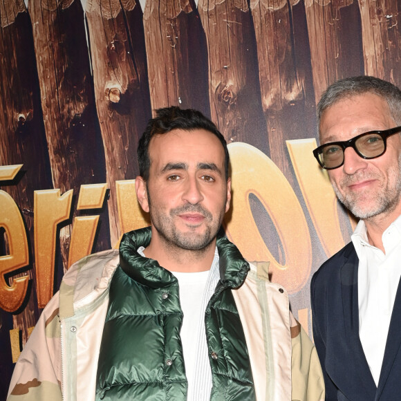 Jonathan Cohen et Vincent Cassel - Première du film Astérix et Obélix "L'Empire du Milieu" au cinéma Le Grand Rex à Paris le 15 janvier 2023. © Coadic Guirec/Bestimage 