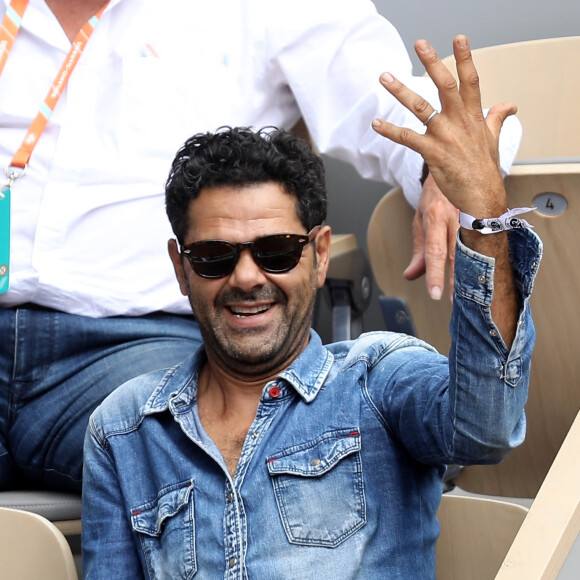 Jamel Debbouze presque viré de la finale de Roland-Garros !
 
Jamel Debbouze fait le show dans les tribunes des internationaux de France Roland Garros à Paris. © Dominique Jacovides / Bestimage