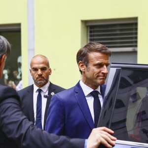 Ils ont rencontré les victimes et leurs familles
Le président de la République, Emmanuel Macron et sa femme la Première Dame Brigitte Macronà la sortie du CHU de Grenoble, France, le 9 juin 2023, après la rencontre des familles et des victimes de l'attaque de Annecy. © Benoit Lagneux/Pool/Bestimage 