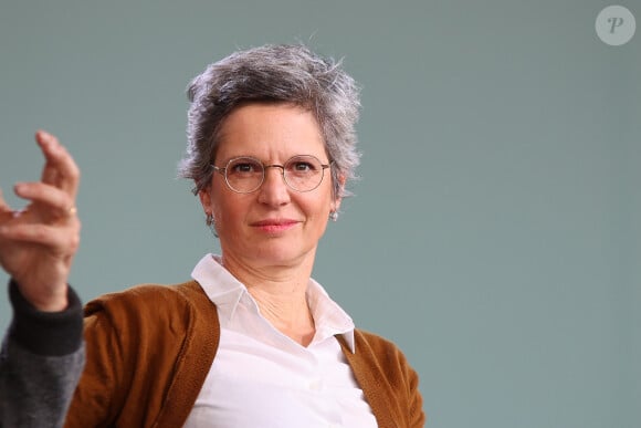 Sandrine Rousseau - Echanges et débats lors de la Fête de l'humanité sur la Base 217 du Plessis-Pâte, Brétigny sur Orge le 10 septembre 2022.