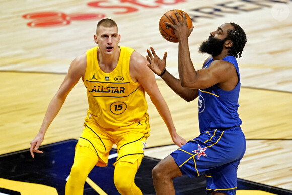 Dans la nuit du 12 juin, le basketteur serbe a remporté pour la première fois le titre NBA
 
Nikola Jokic. Photo : Dale Zanine-USA TODAY Sports/SPUS/ABACAPRESS.COM