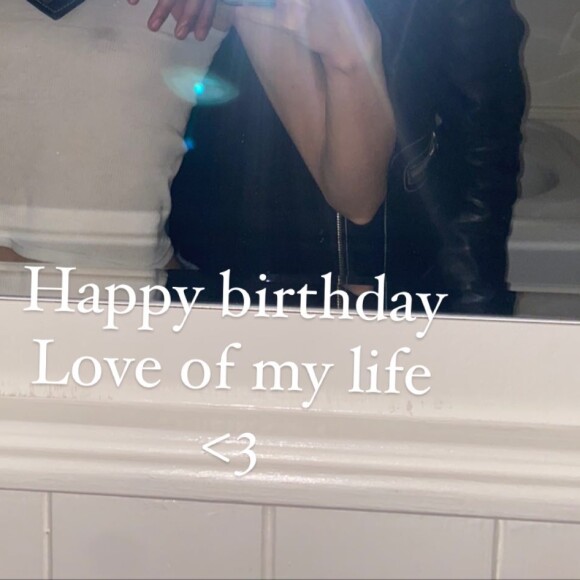 Ni la seule à être née sous le signe du Gémeaux, d'ailleurs.
Lily-Rose Depp rend hommage à sa chérie Danielle Balbuena pour son anniversaire. Le 14 juin 2023.