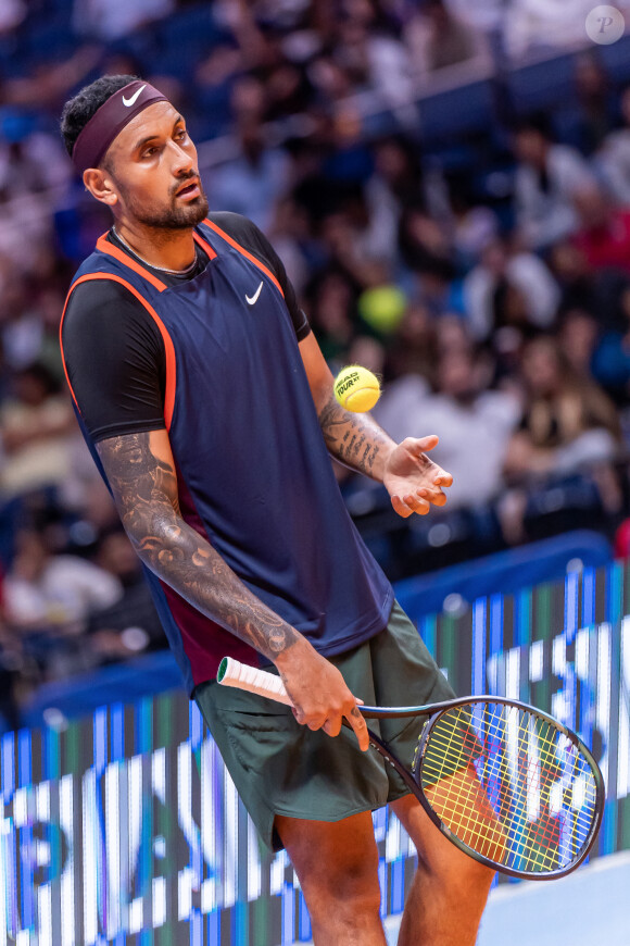 Dans la série Break Point sur Netflix, le tennisman australien s'est épanché sur la période compliquée qu'il a vécu
Match "Grigor Dimitrov - Nick Kyrgios (7/6 - 6/3) " lors du tournoi World Tennis League de Dubaï, le 21 décembre 2022. © Nicolas Briquet / Bestimage