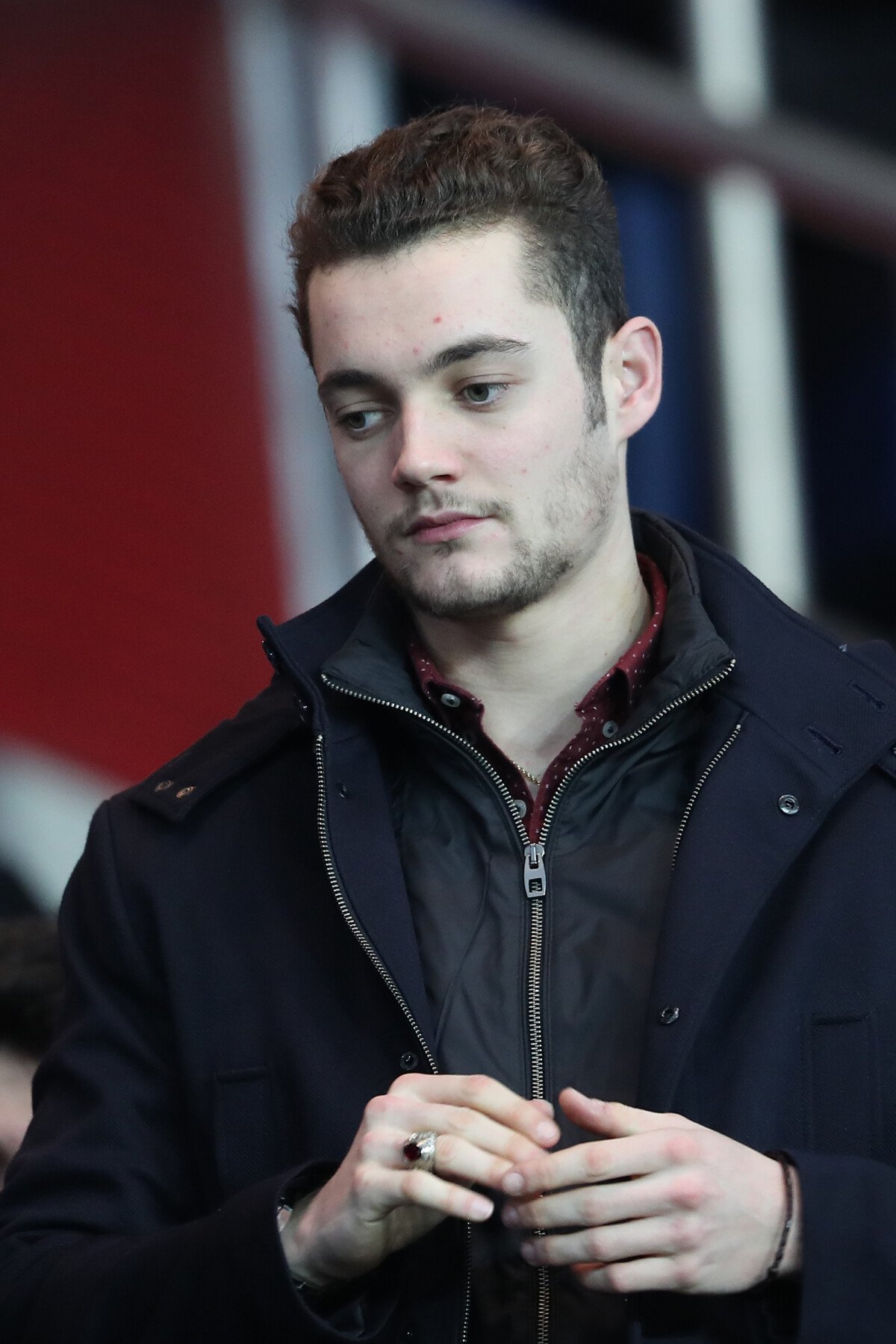 Photo : Louis Sarkozy dans les tribunes lors du match de Ligue 1 Paris Photo : Louis Sarkozy dans les tribunes lors du match de Ligue 1 Paris